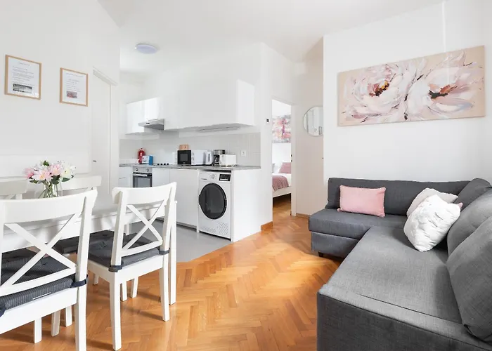 City Pearl In Prime Location!